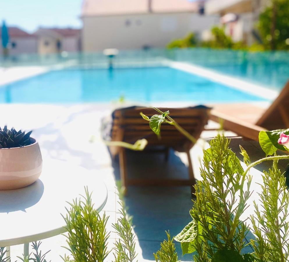 Aparthotel Eco-Friendly Estate I à Primošten Extérieur photo
